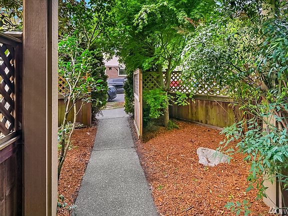 Private courtyard entry. Large enough to let out the 4 legged friends when you are not quite ready to take them for a walk.