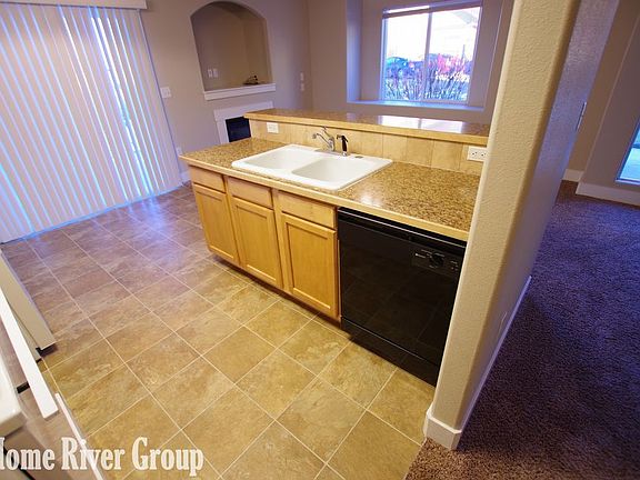 3rd image of 16698 N Investor Loop #16698-101-
