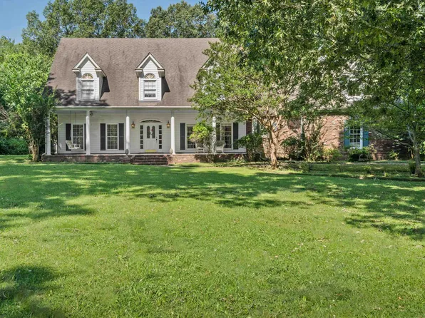 6051 Chester St, Arlington, TN 38002