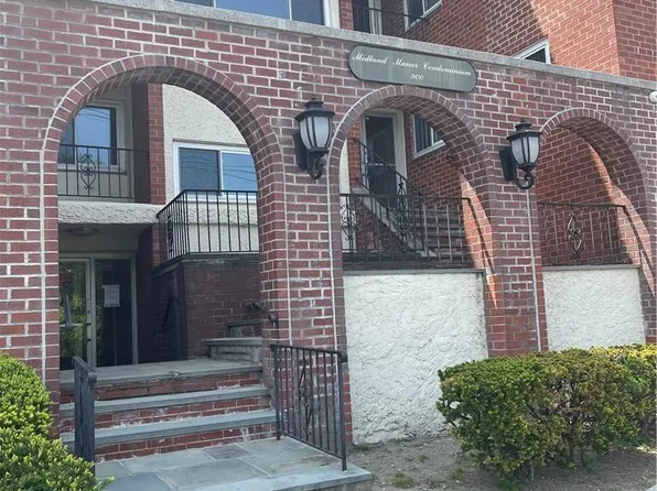 900 Midland Avenue #2F, Yonkers, NY 10704