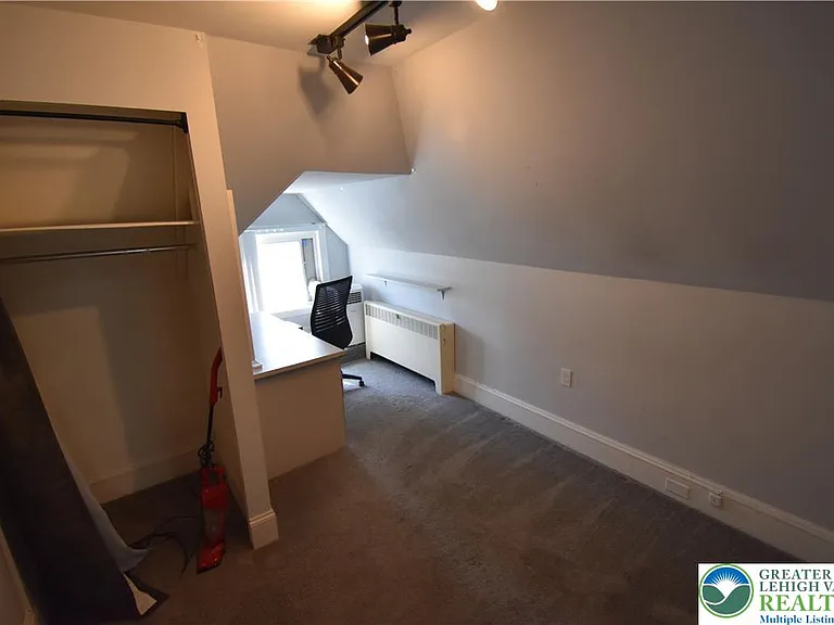 201 Cattell St #5 — Photo 6