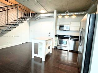 690 SW 1st Ct #Penthouse I24, Miami, FL 33130