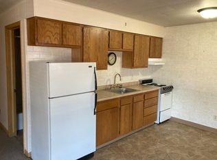200 E 7th St #8, Delavan, IL