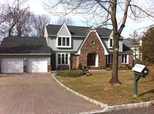 15 Mary Ct, Berkeley Heights, NJ 07922