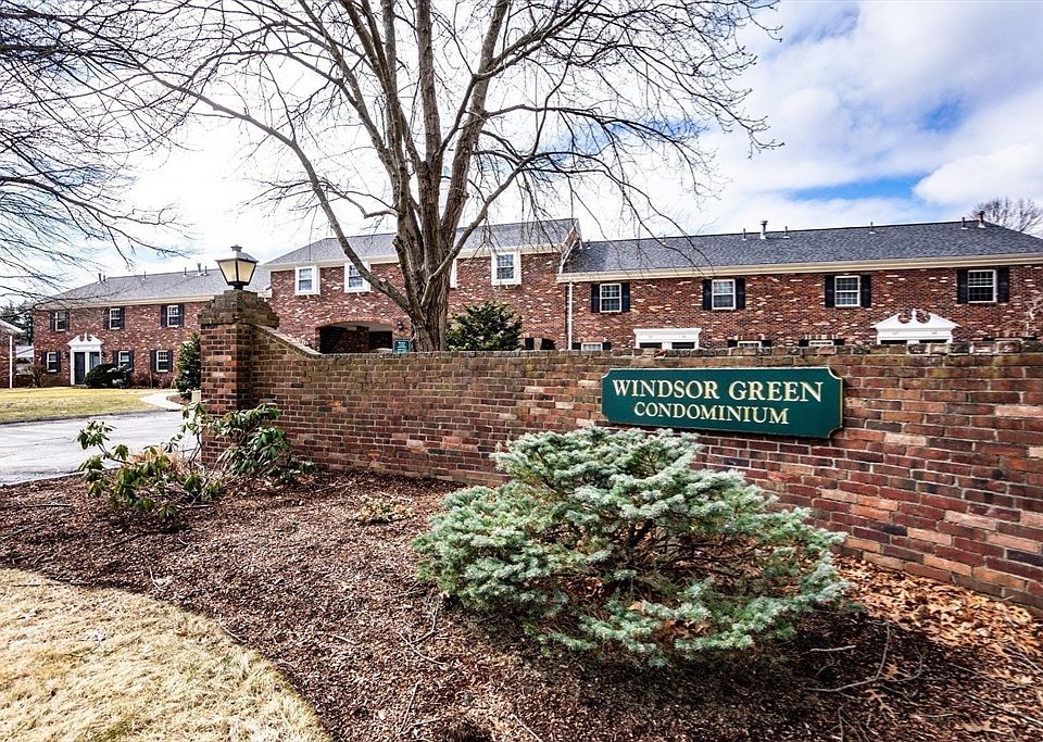 1st image of 301 Windsor Dr #301