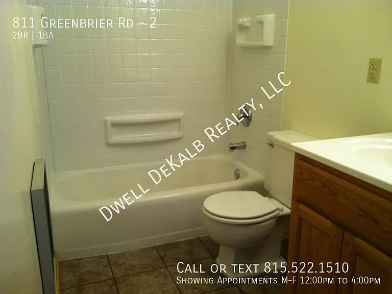 811 Greenbrier Rd #2 — Photo 5