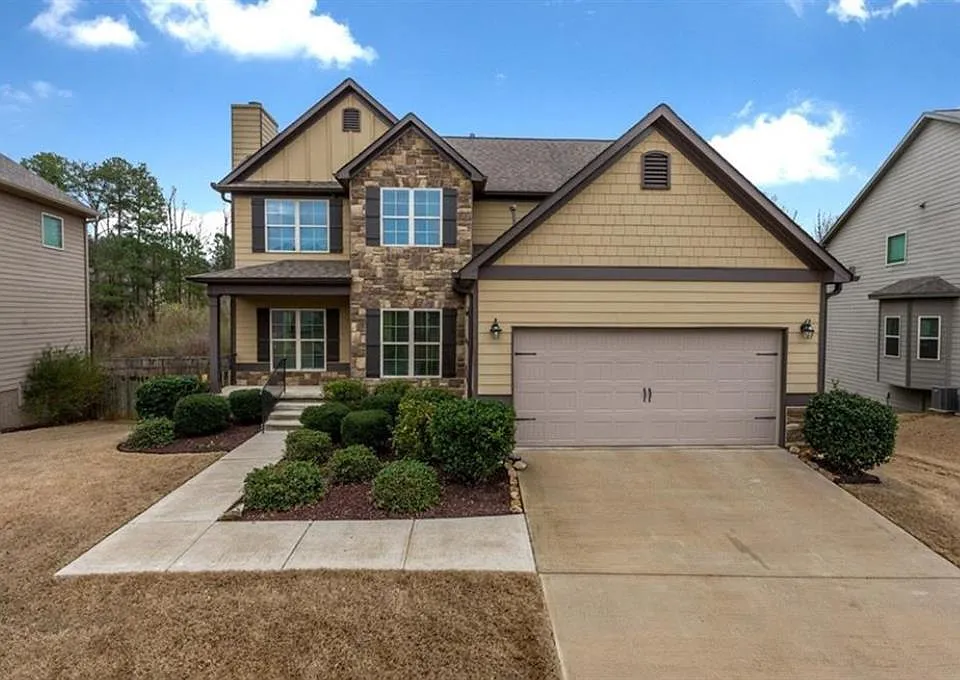 4025 Hunters Walk Way