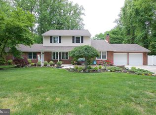 606 Sunset Rd, Burlington, NJ 08016