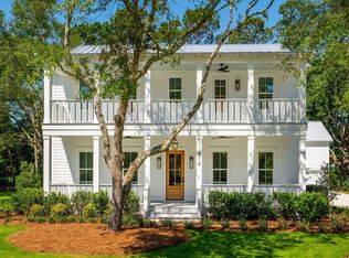 914 Lakeview Dr, Mount Pleasant, SC 29464