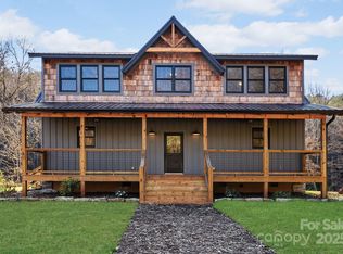 124 Light Waters Dr, Cullowhee, NC 28723
