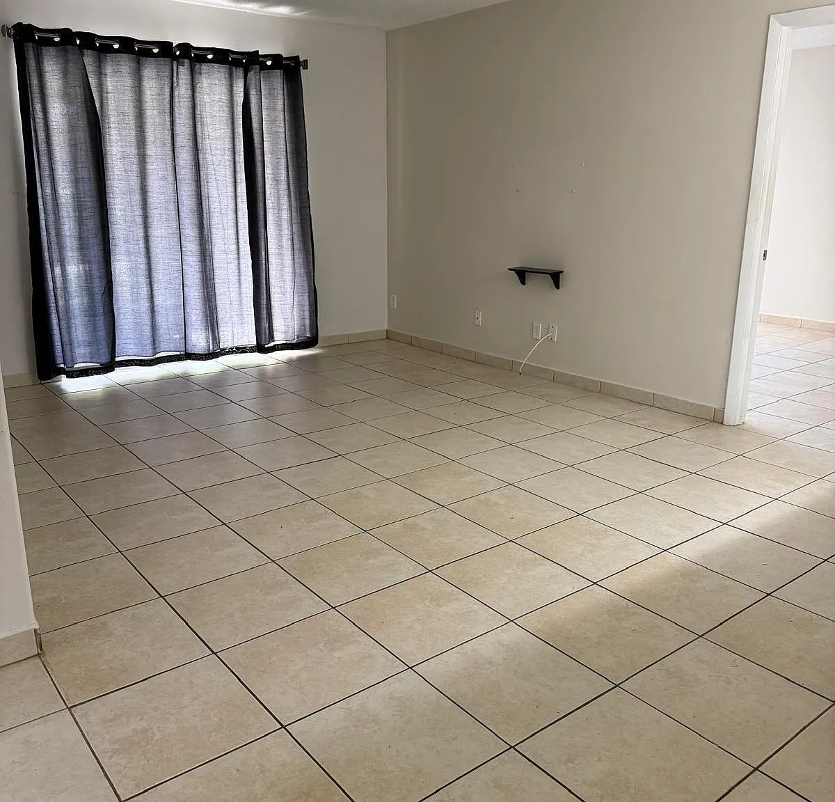 3 bed, 2.0 bath, 914 sqft, $1,600 — Photo 4