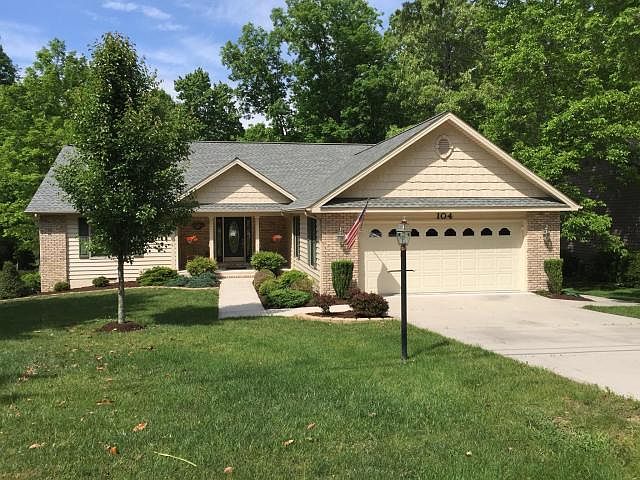 1st image of 104 Forest Hill Dr