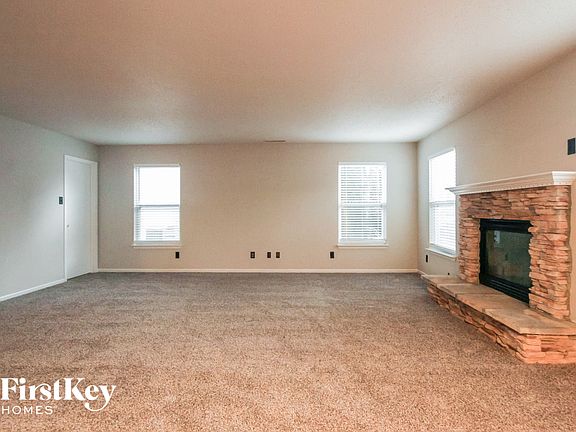 3rd image of 14168 Country Breeze Ln
