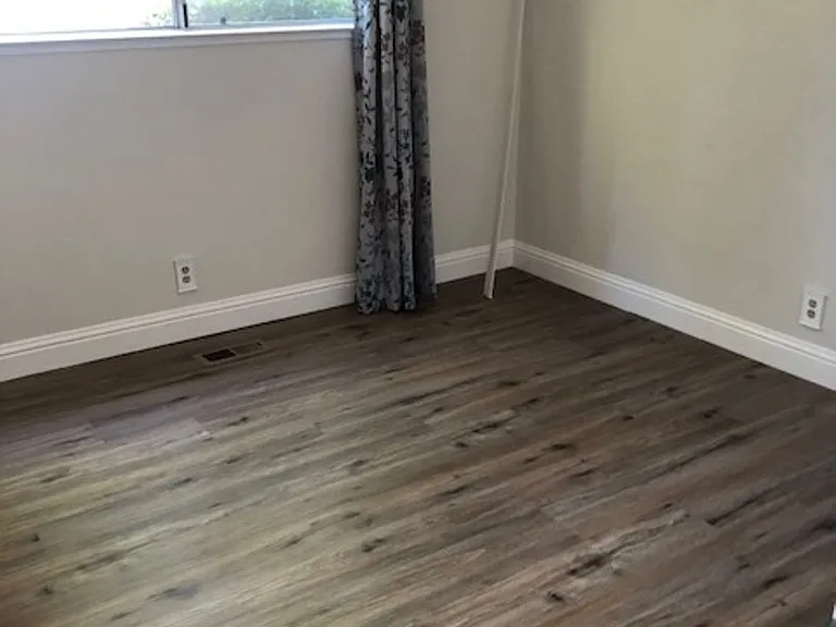 4798 Mohr Ave — Photo 7