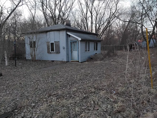 2522 W Oakwood Dr, Gary, IN 46406