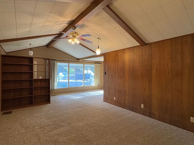 1001 N Brooklane St — Photo 10