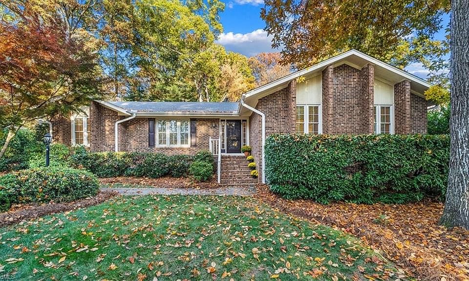 1st image of 3006 Greenbrook Dr
