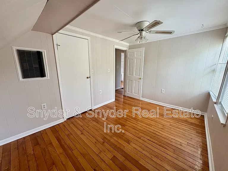 605 Sackett Ave — Photo 26