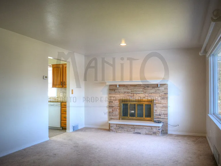 5127 N Walnut St — Photo 3
