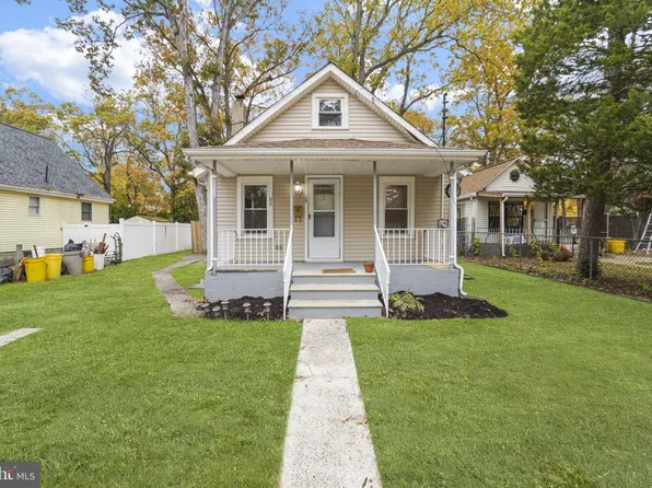 85 E 9th Ave, Clementon, NJ 08021