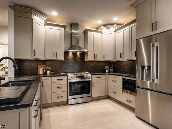 9 Rockhall Ct, Hardyston Twp., NJ 07419