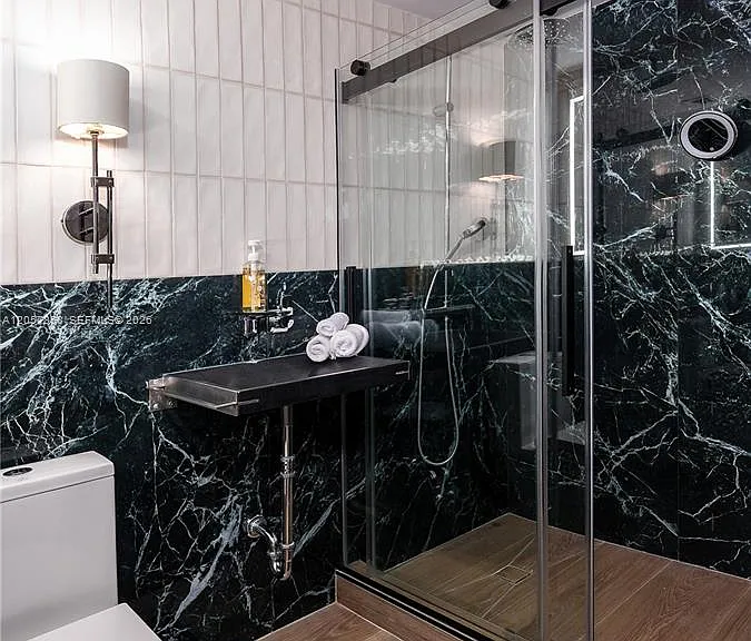 5255 Collins Ave #9E — Photo 48