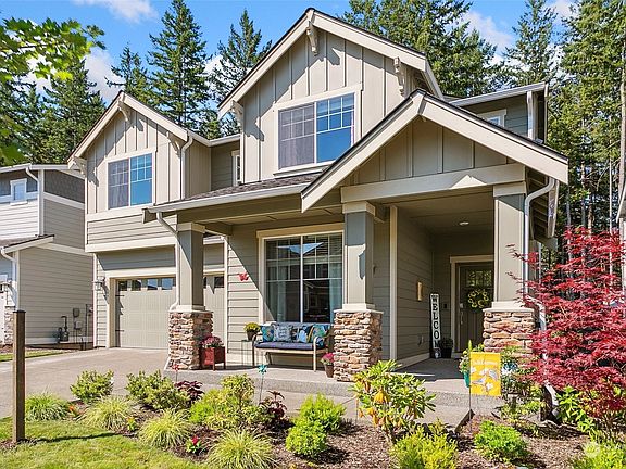 2nd image of 33097 Crystal Avenue SE