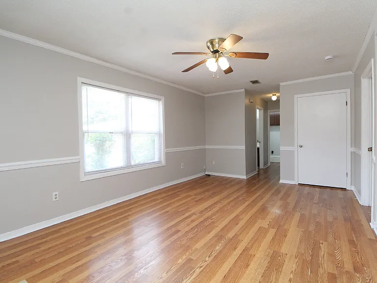 4630B Bellview Ave #B — Photo 5