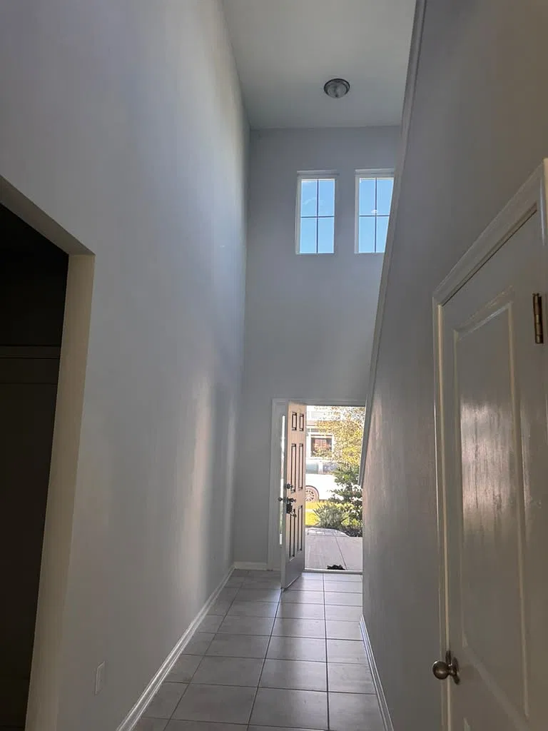 4 bed, 2500 sqft, $2,799 — Photo 3