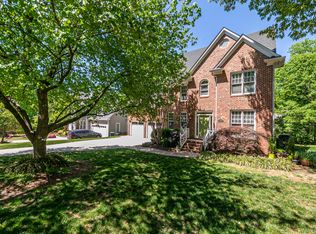 108 Ferncroft Ct, Cary, NC 27519