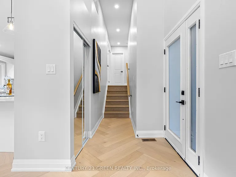 32 Brookridge Dr #MAIN — Photo 19