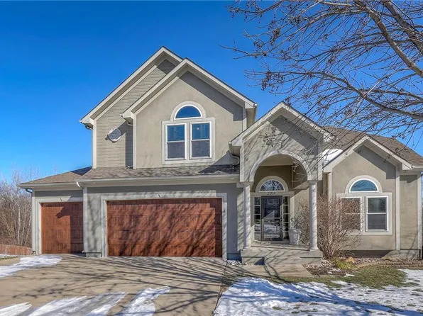 2308 NE Overland Dr, Blue Springs, MO 64029