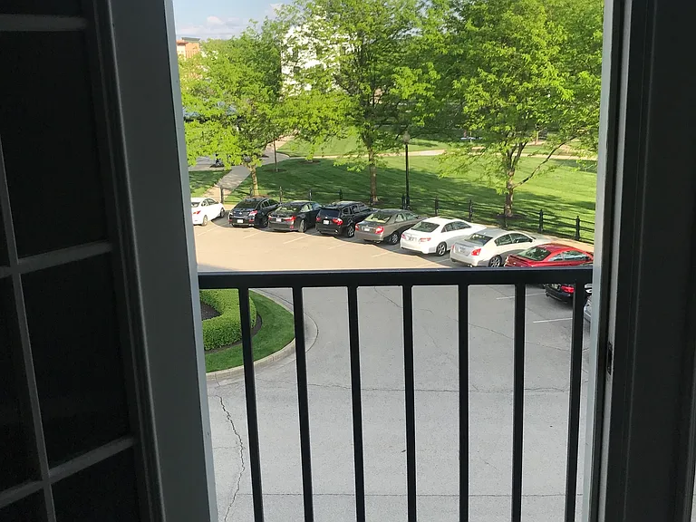 12880 University Cres #3B — Photo 16