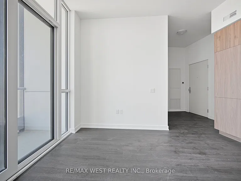 15 Richardson St #2101 — Photo 20