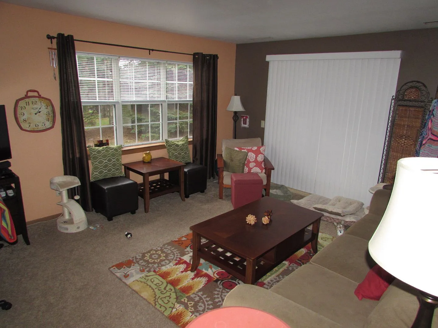 (583) - 18 Woodridge Court — Photo 2