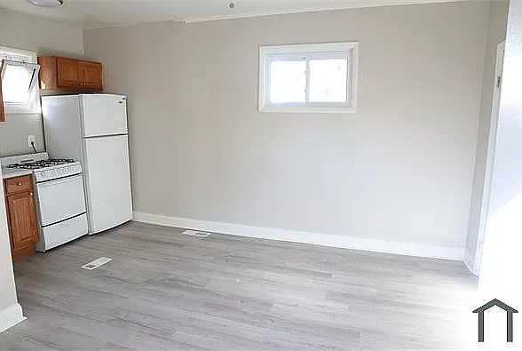 1605 Homestead St #5 — Photo 4