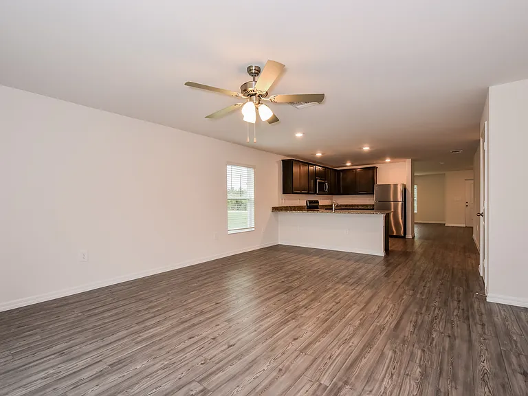 189 Blackstone Dr — Photo 7