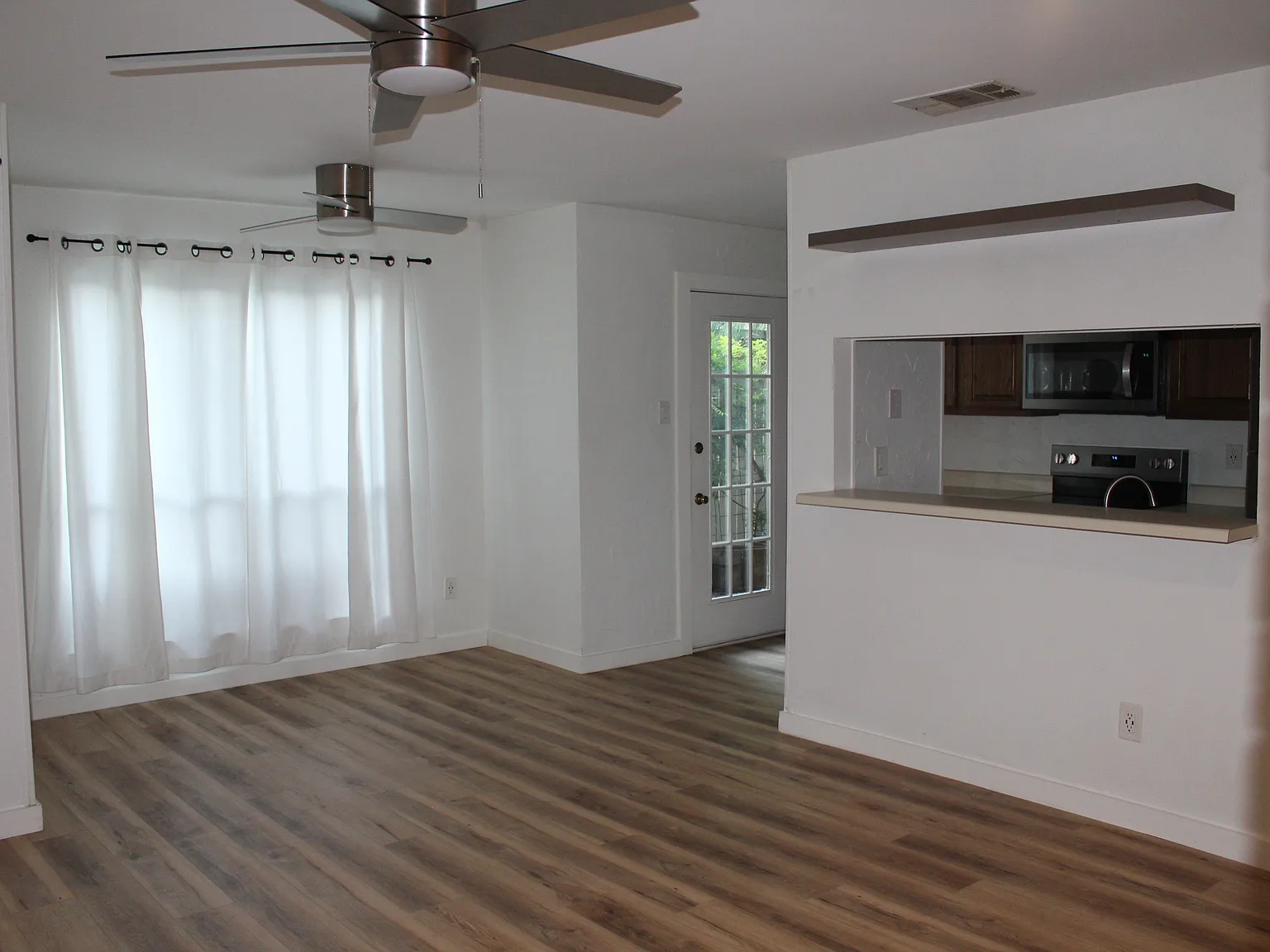 2 bed, 1025 sqft, $700 — Photo 4