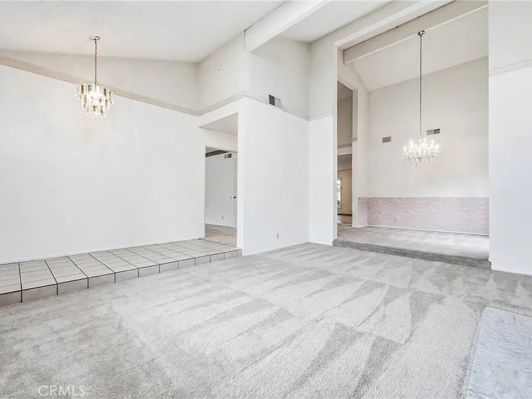 22611 Demasia — Photo 3