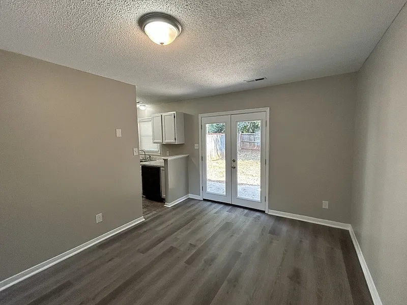 2 bed, 2.5 bath, 1210 sqft, $1,175 — Photo 4
