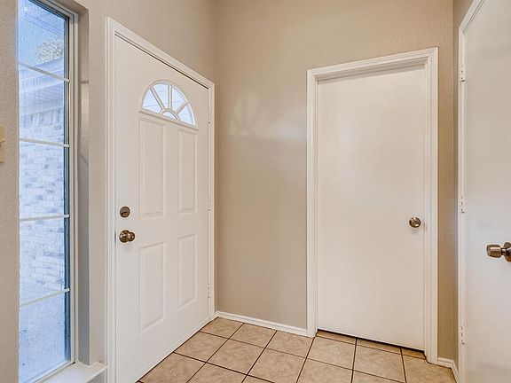 4th image of 6800 Black Wing Dr