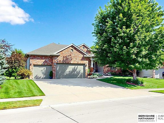 2nd image of 7417 S 168th Ave