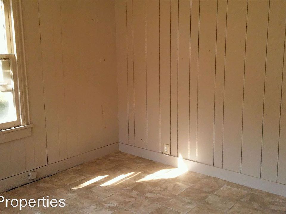 2nd image of 123 Kist Ave