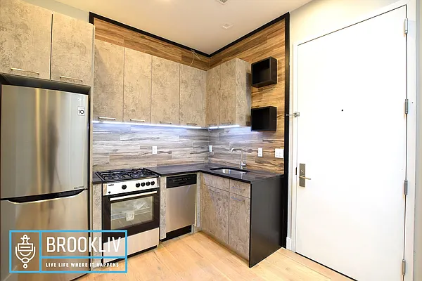 Rented by null | media 15