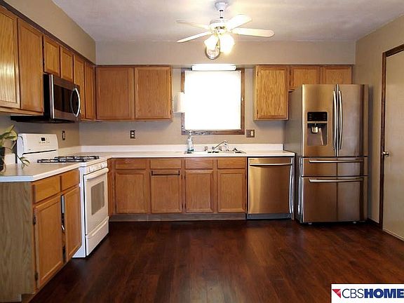 4th image of 157 Glenbrook Dr