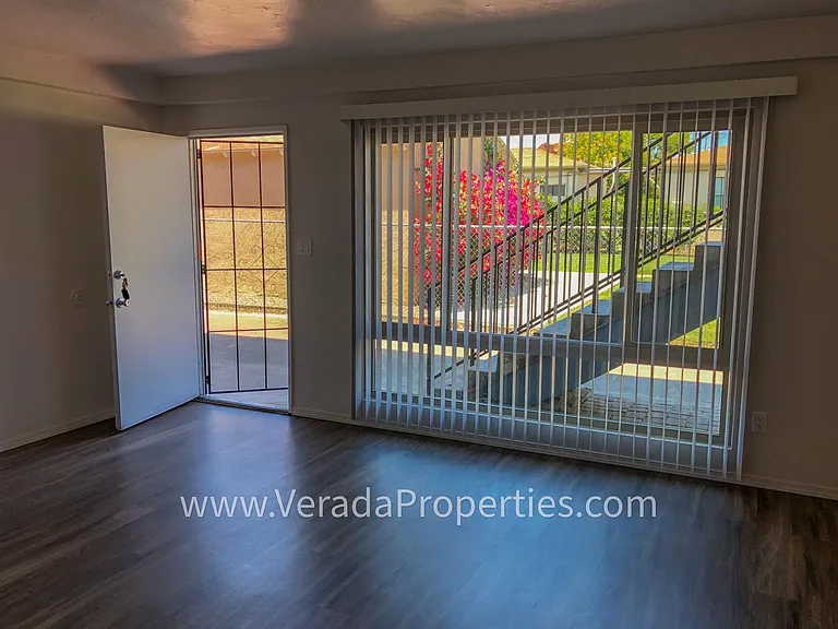 4157 Central Ave — Photo 2