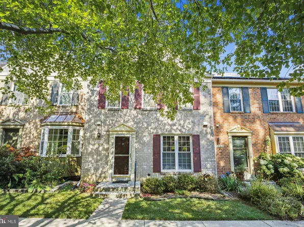 10321 Green Holly Ter, Silver Spring, MD 20902