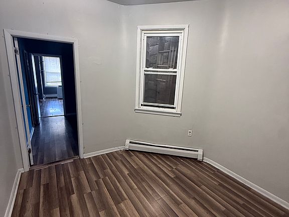 4th image of 638A Kennedy Blvd #1