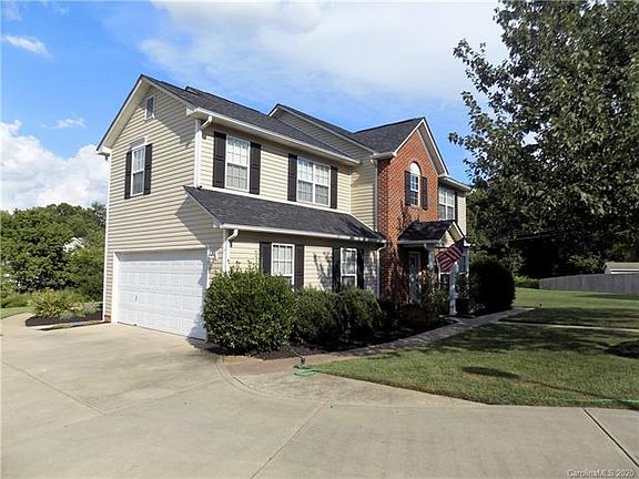2nd image of 3904 Eastridge Ct