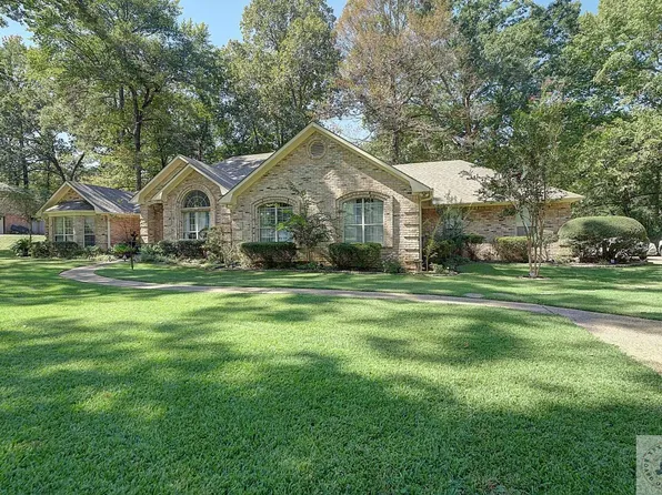 915A Clear Creek Dr, Texarkana, TX 75503